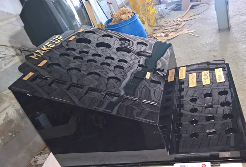 laser-cutter-plexi-plastic-foam-image-5